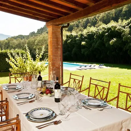 Alisso Villa Camaiore